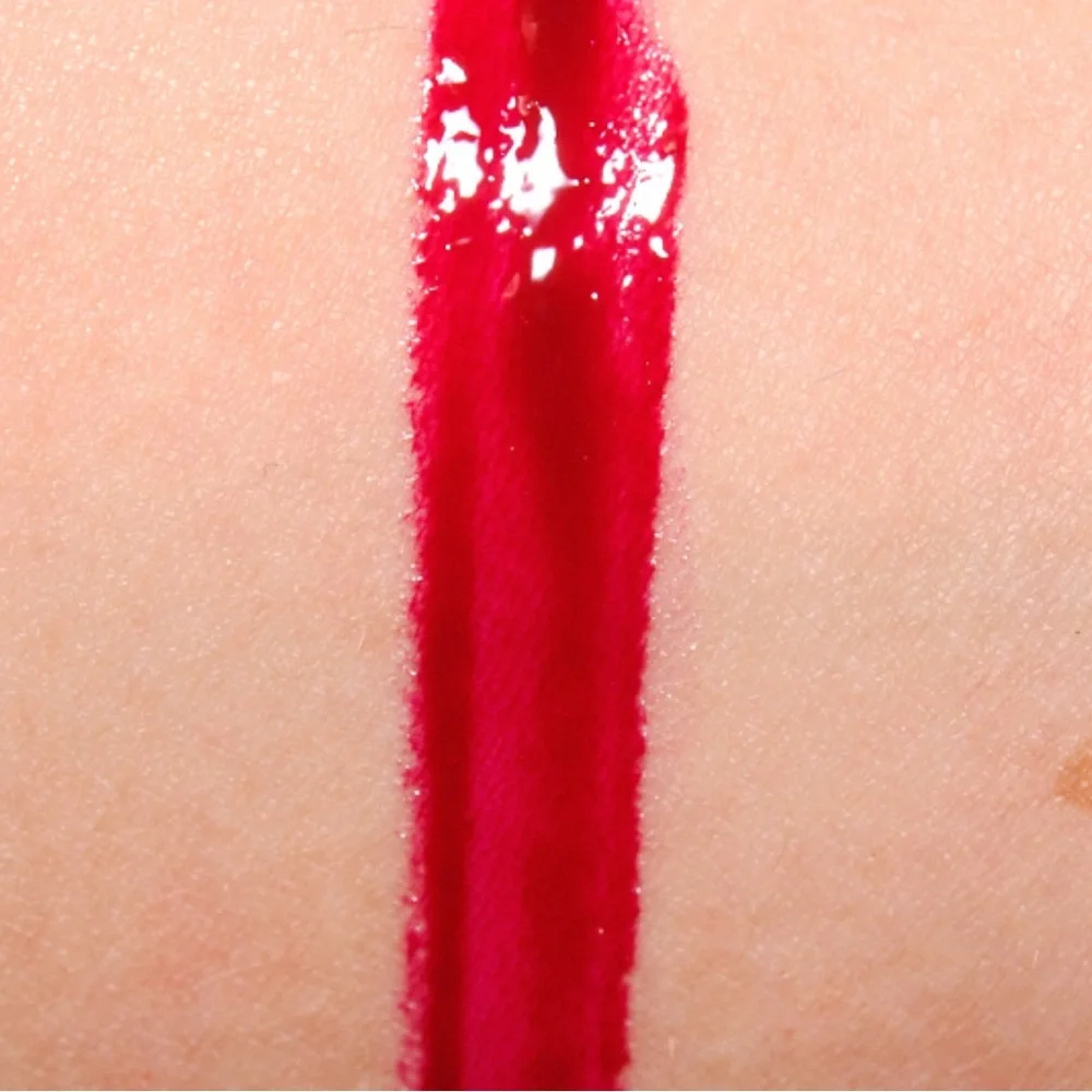 MAC UTTERLY TART LIPGLASS. LIMITED EDITION. NEW IN BOX.